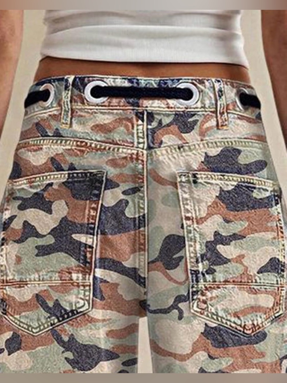 Flamingals High Rise Camo Bermuda Shorts L PS2-28 - Picture 6 of 7